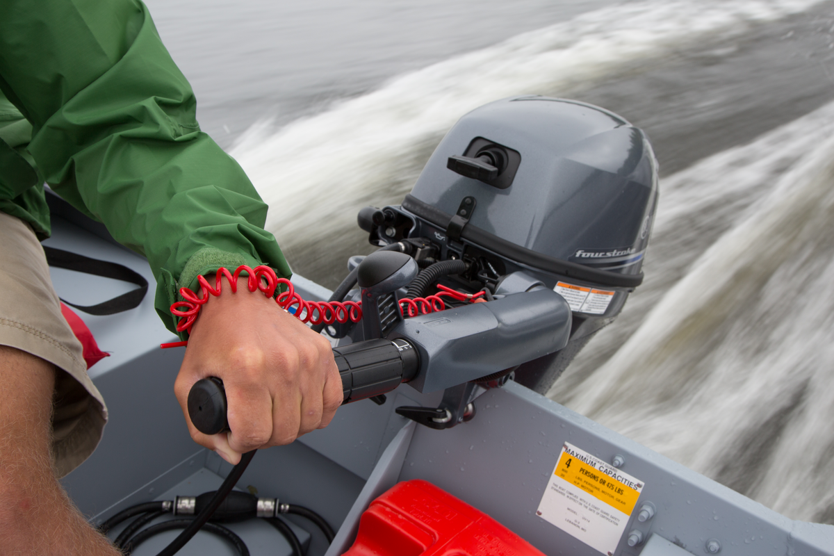 Yamaha 8 HP F8LMHB Outboard | 20" Shaft | Manual Start | Manual Tilt - Image 7
